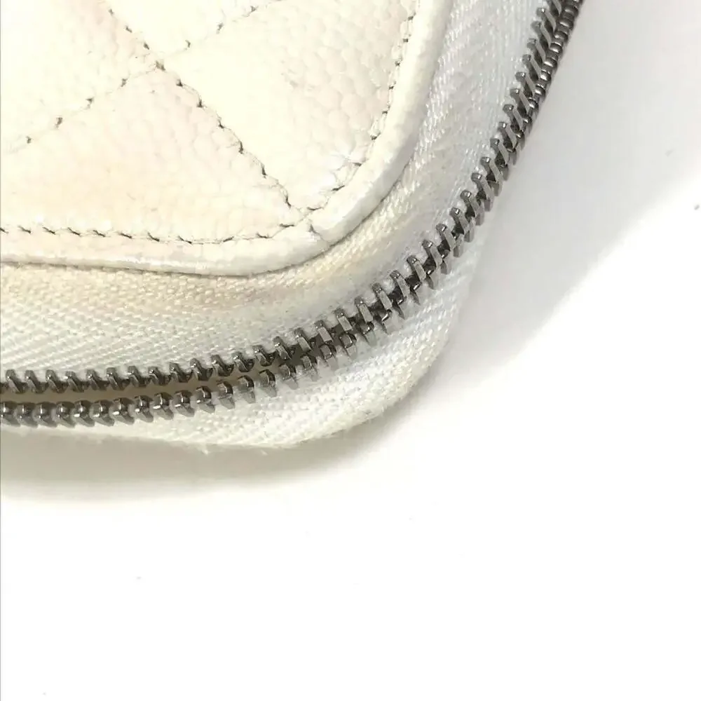 CHANEL White Caviar Leather Logo Wallet